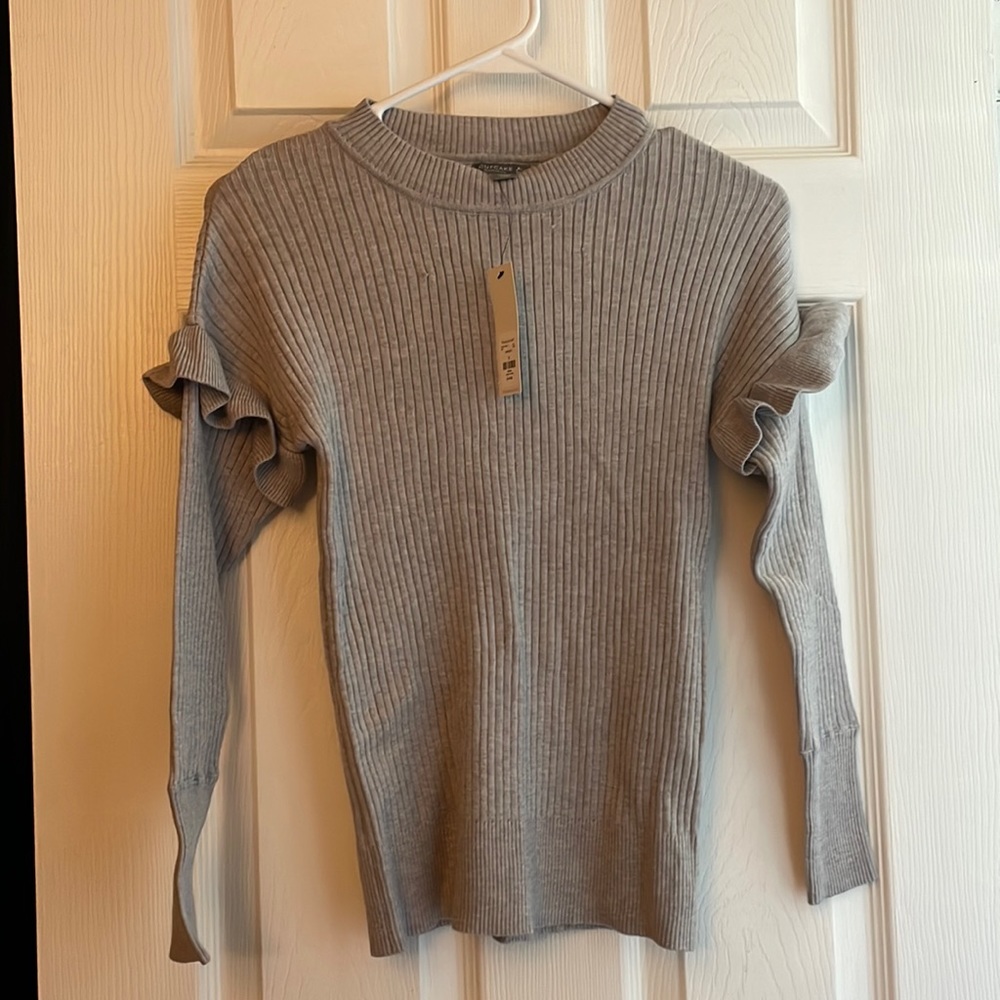 NWT Francesca’s Gray Sweater w/ Ruffle Detailing